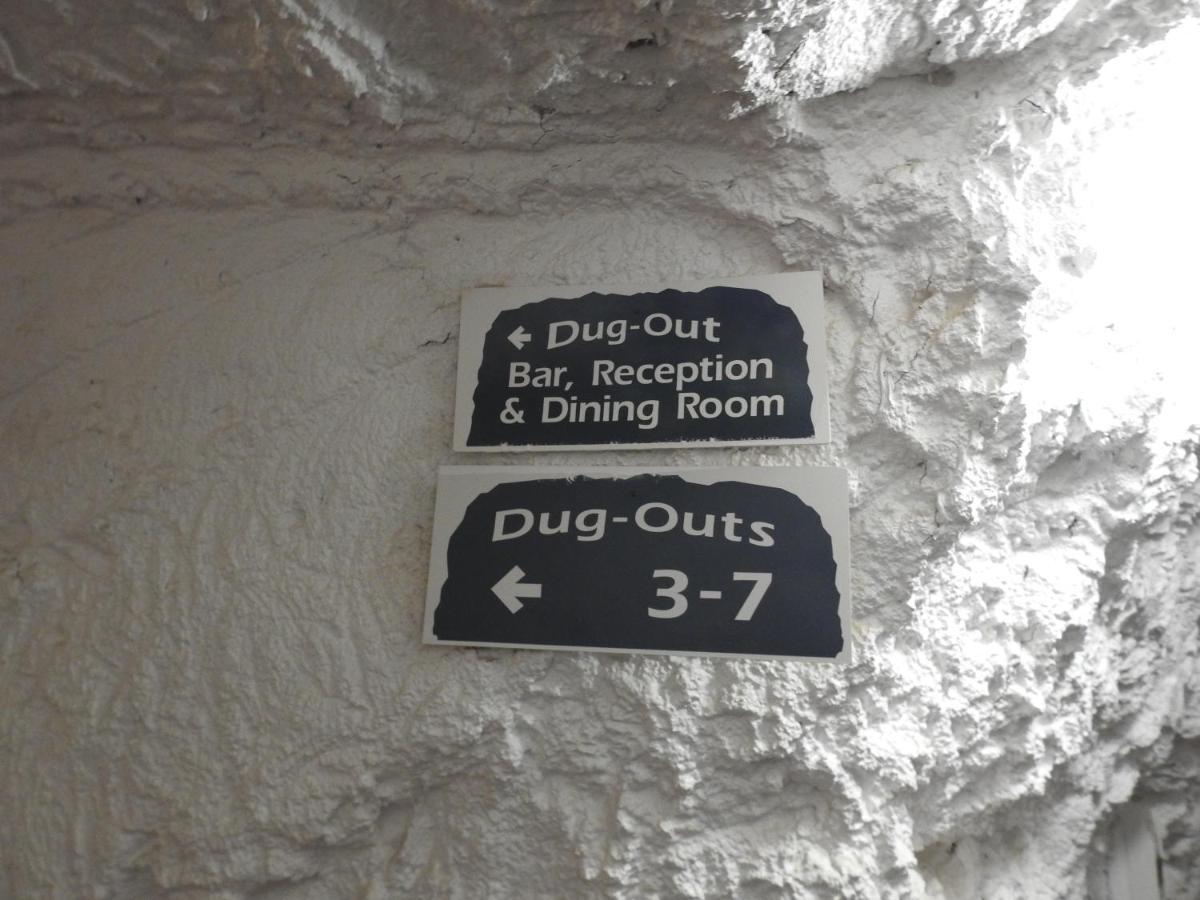White Cliffs Underground Motel מראה חיצוני תמונה